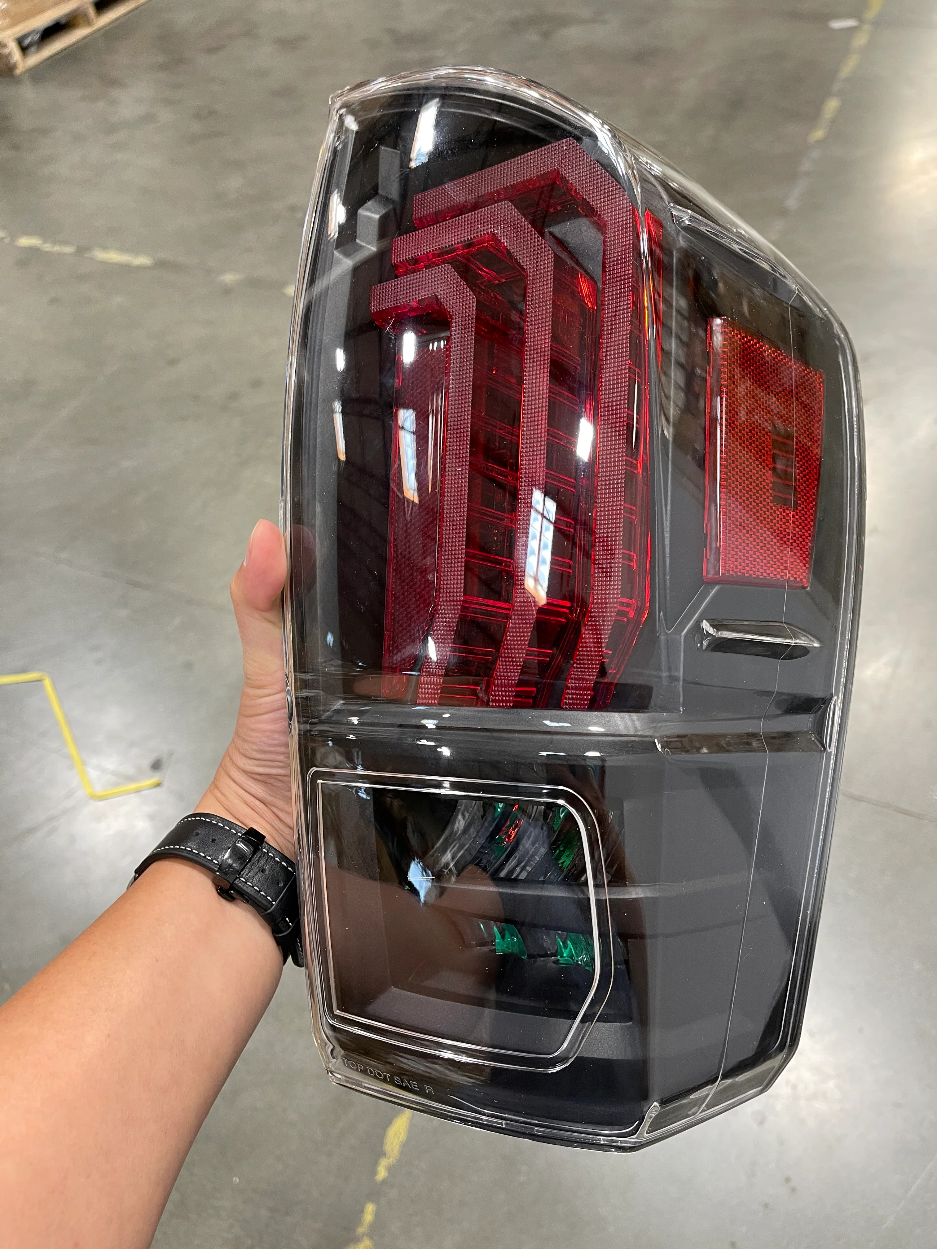 Ultimate Tacoma Tail Lights FULL LED - Image 6